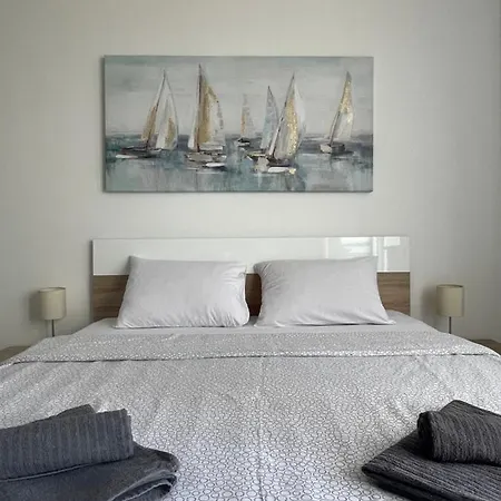 Grey Apartment *